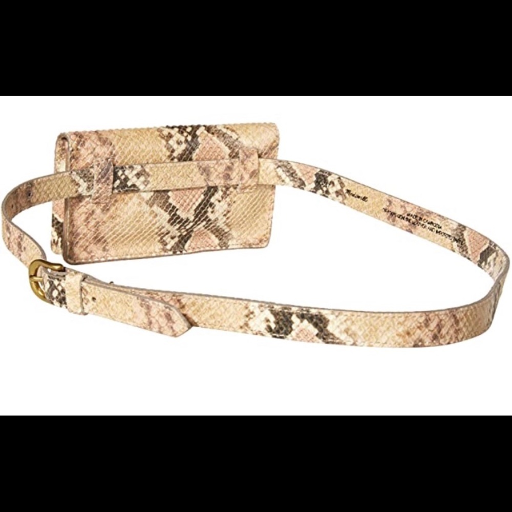 Madewell leather belt bag size S